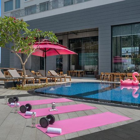Moxy Bengaluru Airport Prestige Tech Cloud Hotel Devanahalli ภายนอก รูปภาพ