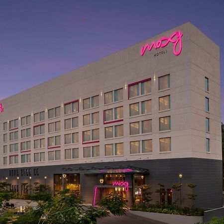 Moxy Bengaluru Airport Prestige Tech Cloud Hotel Devanahalli ภายนอก รูปภาพ