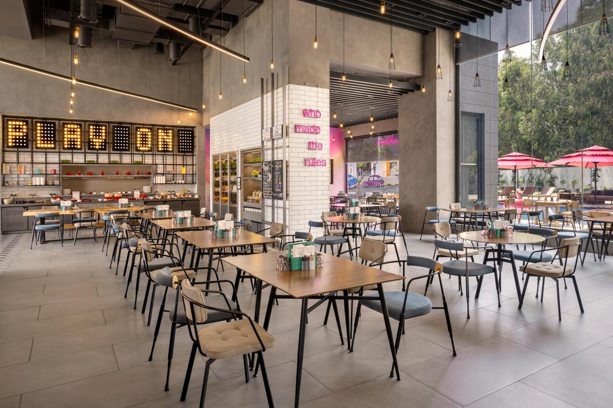 Moxy Bengaluru Airport Prestige Tech Cloud Hotel Devanahalli ภายนอก รูปภาพ