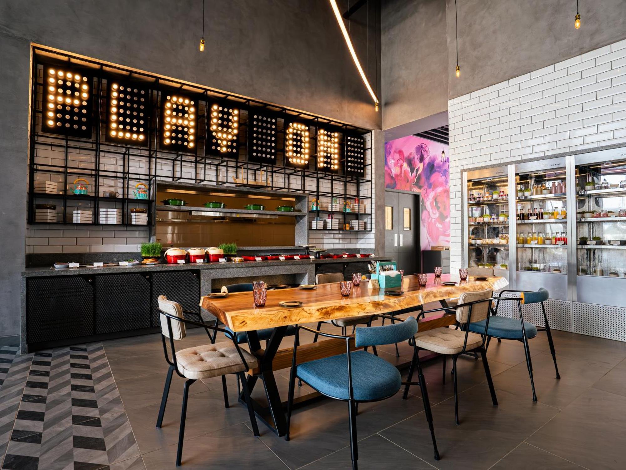 Moxy Bengaluru Airport Prestige Tech Cloud Hotel Devanahalli ภายนอก รูปภาพ